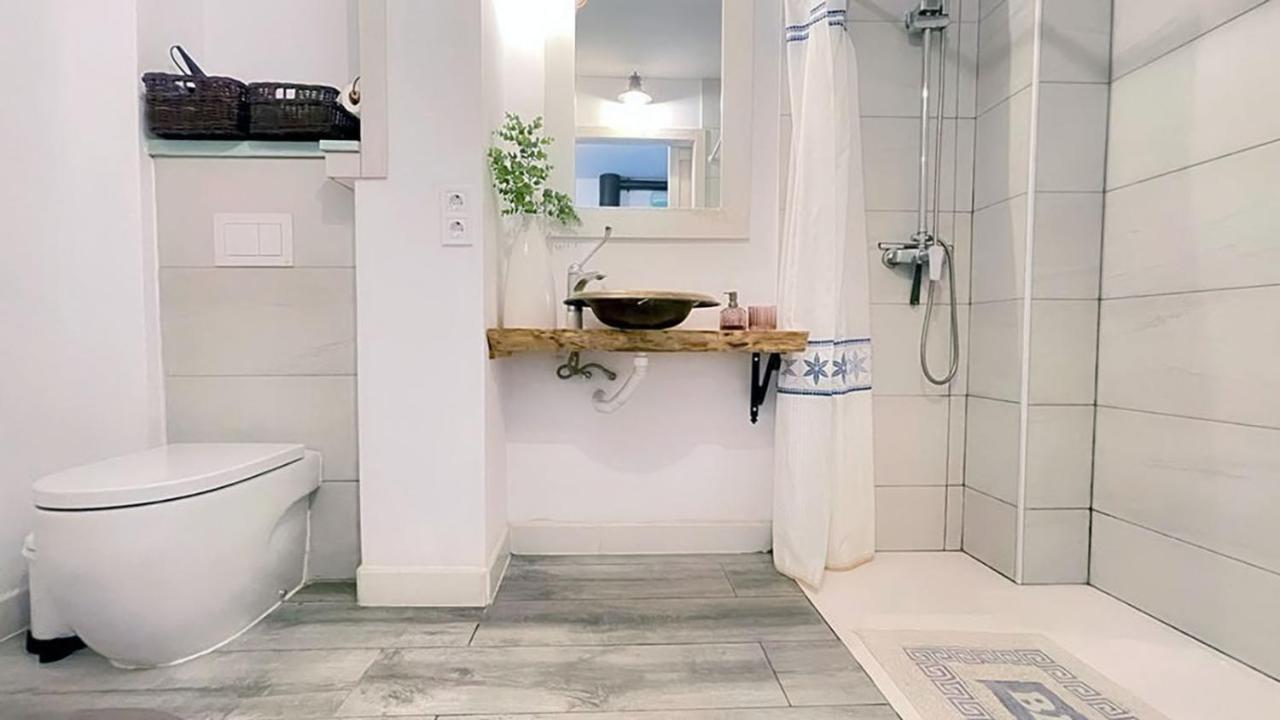 New Cozy Beach Apartment, Wifi Валенсія Екстер'єр фото